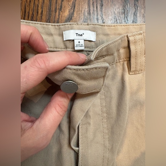 Aritzia Tna Greenwich carpenter pants size 6 cream - Picture 4 of 7